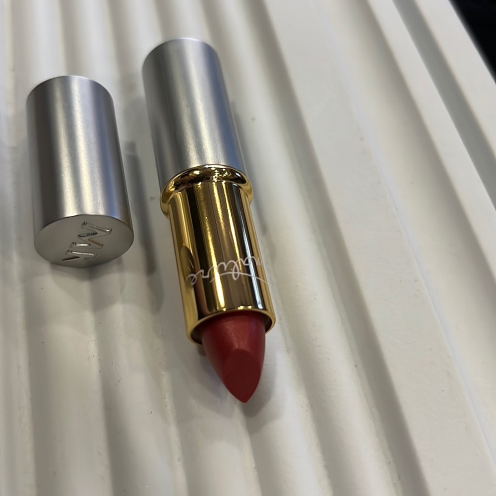 Mary Kay Antique Rose Lipstick